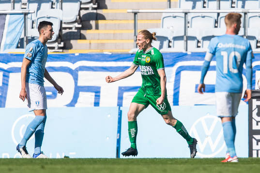 Hammarbys Gustav Ludwigson jublar