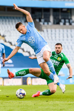 Malmö FFs Jonas Knudsen och Hammarbys Vladimir Rodic