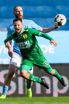 Malmö FFs Jo Inge Berget och Hammarbys Mohanad Jeahze