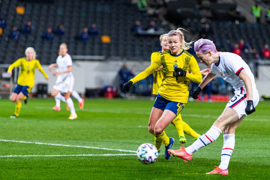 Hanna Glas of Sweden and Megan Rapinoe of USA