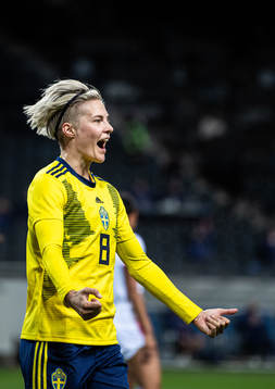 Lina Hurtig of Sweden celebrate