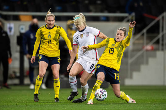 Jonna Andersson and Filippa Angeldahl of Sweden against
