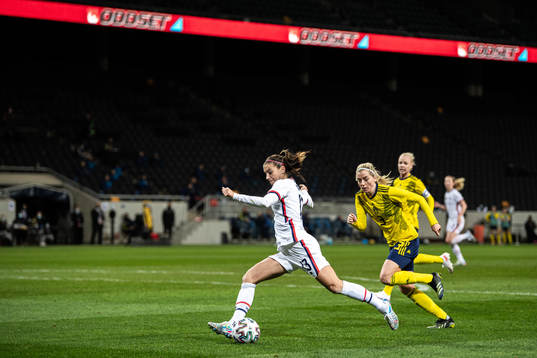 Alex Morgan of USA and Linda Sembrant of Sweden