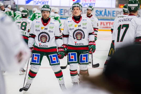 Frölundas Mats Rosseli Olsen och Max Friberg deppar