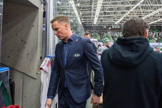 Frölundas tränare Roger Rönnberg deppar