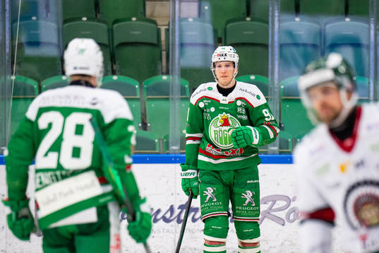 Rögles Adam Tambellini jublar