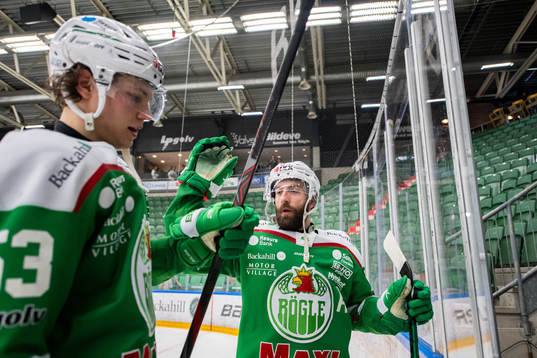 Rögles Moritz Seider och Taylor Matson jublar