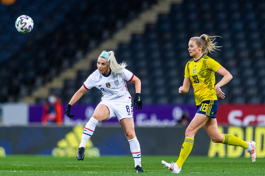 Julie Ertz of USA and Fridolina Rolfö of Sweden