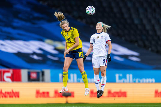 Fridolina Rolfö of Sweden and Julie Ertz of USA