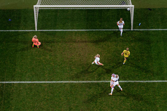 Megan Rapinoe of USA celebrates  the 1-1 goalbehind