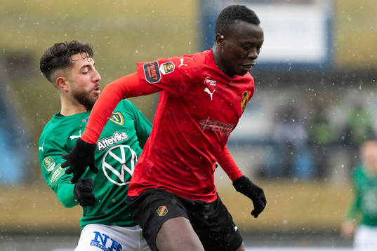 Jönköpings  Moustafa Zeidan och Vasalunds Anthony Wambani