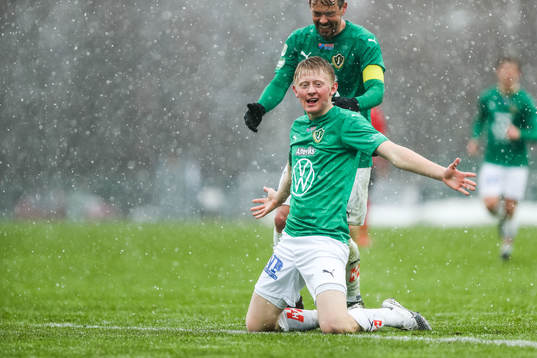 Jönköpings  Elias Nordström jublar