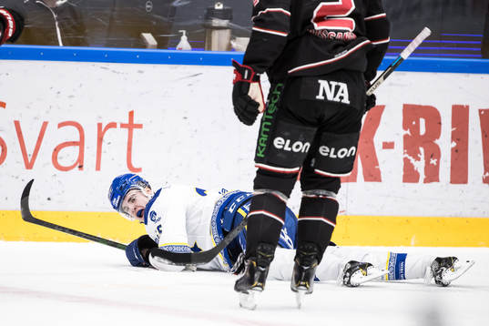 Leksands Nils Åman har ont