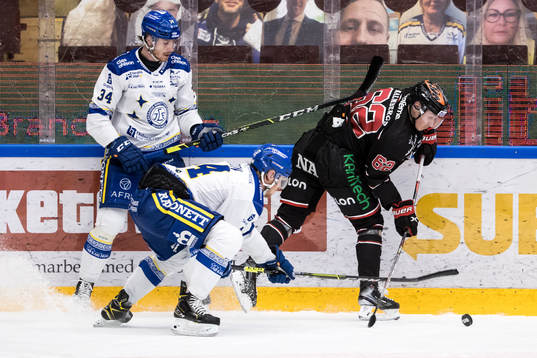 Leksands Peter Cehlarik och Carter Ashton och Örebros