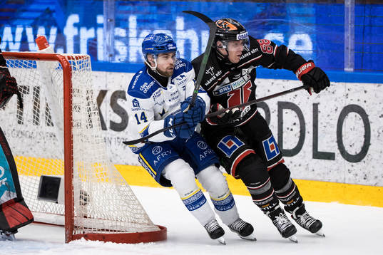 Leksands Oskar Lang och Örebros Joonas Rask