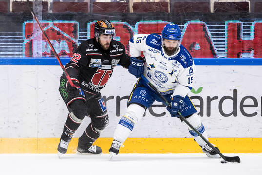 Örebros Jonathan Andersson och Leksands Otto Paajanen