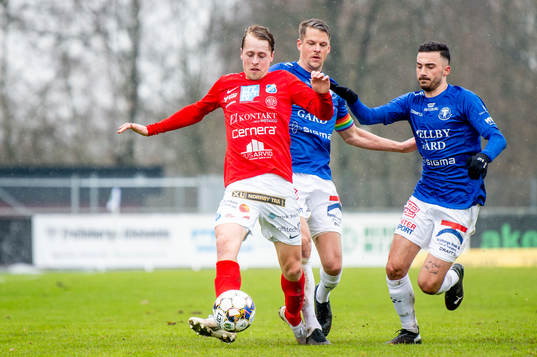 Norrbys Robin Strömberg mot Trelleborgs Fredrik Liverstam