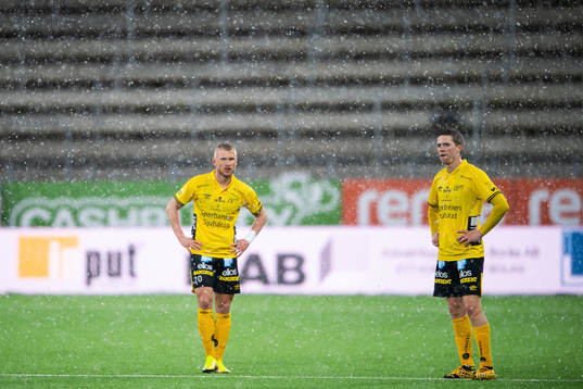 Elfsborgs Simon Strand och André Rømer deppar