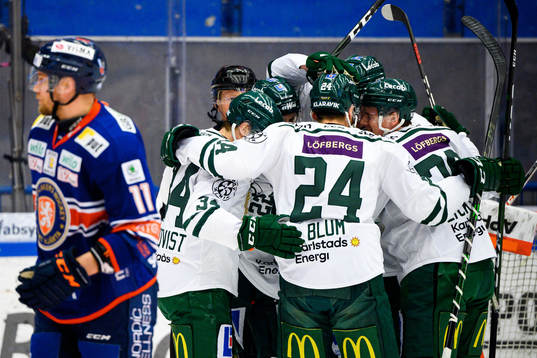 Färjestads spelare jublar