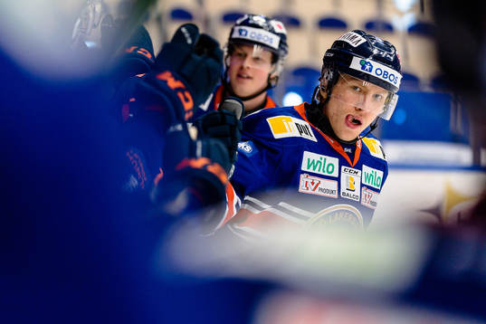 Växjös Marcus Sylvegård jublar
