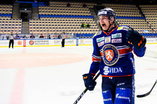 Bläddra bland fler bilder av Ishockey, SHL, Kvartsfinal 2, Växjö - Färjestad