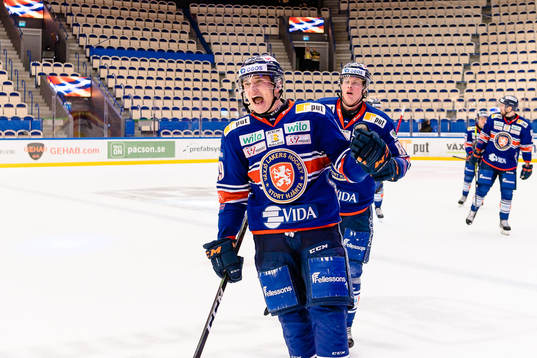 Växjös Pontus Holmberg jublar