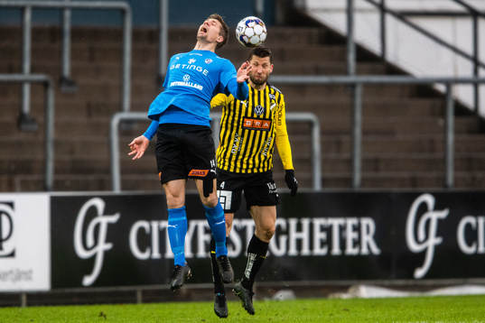 Halmstads Mikael Boman och Häckens Joona Toivio
