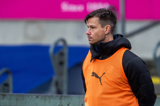 Halmstads Dusan Djuric värmer upp