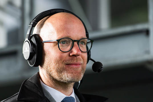Discovery+ kommentator Petter Barrling