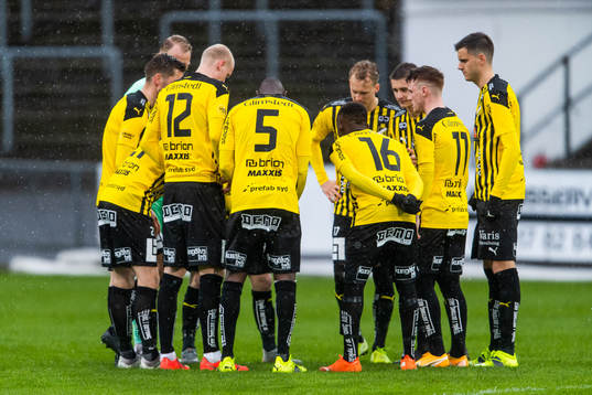 Häckens spelare samlas