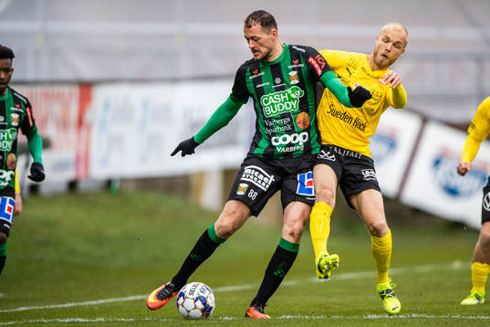 Varbergs Albert Ejupi och Mjällbys Viktor Gustafson