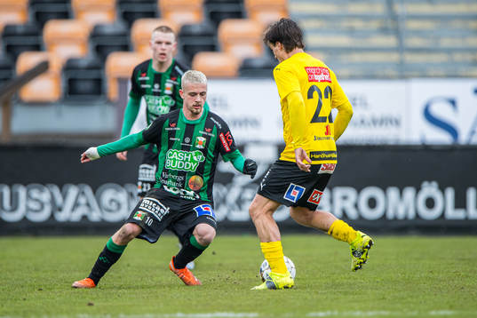 Varbergs Albin Mörfelt    och Mjällbys Jesper Gustavsson