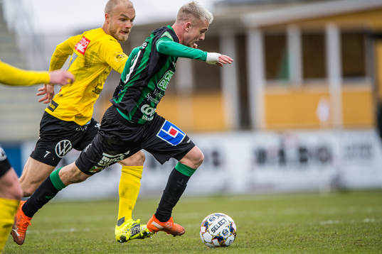 Varbergs Albin Mörfelt och Mjällbys Viktor Gustafson