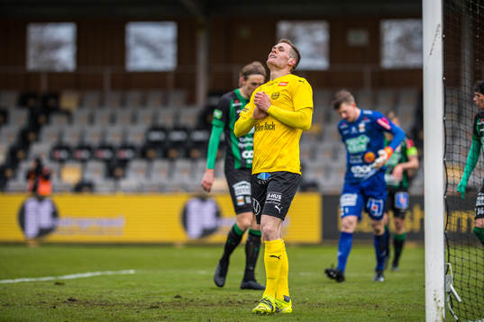 Mjällbys Jacob Bergström deppar