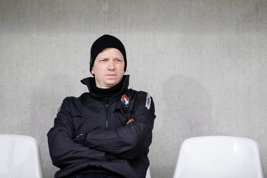 Örgrytes assisterande tränare Johan Mattsson innan