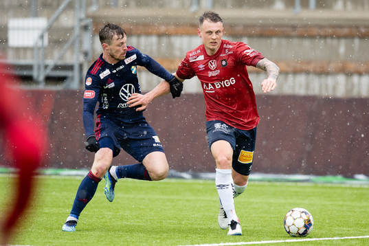 Östers Nicolas Mortensen och Örgrytes Marcus Haglind