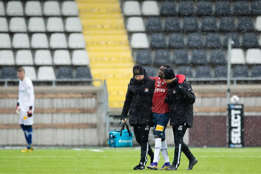 Örgrytes Mohamed Said Adan lämnar planen