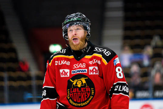 Luleås Linus Klasen deppar