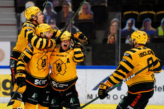 Skellefteås Melker Karlsson, Jonatan Berggren , Andreas