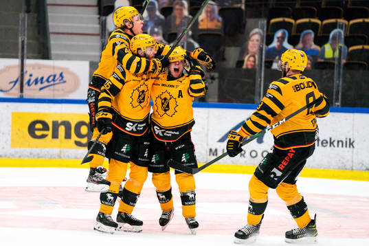 Skellefteås Melker Karlsson, Jonatan Berggren , Andreas