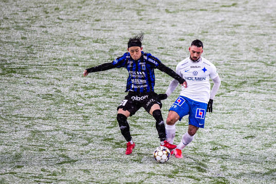 Sirius Yukiya Sugita och IFK Norrköpings Sead Haksabanovic