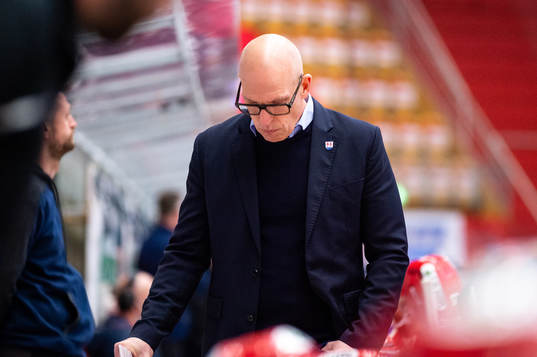Timrås tränare Fredrik Andersson deppar