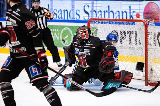 Örebros målvakt Jhonas Enroth och Leksands Emil Heineman