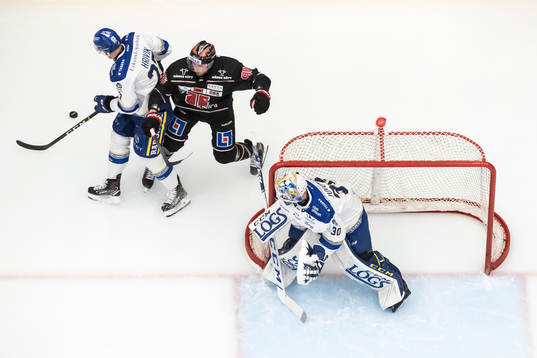 Leksands Marek Hrivik och Örebros Robin Kovacs och