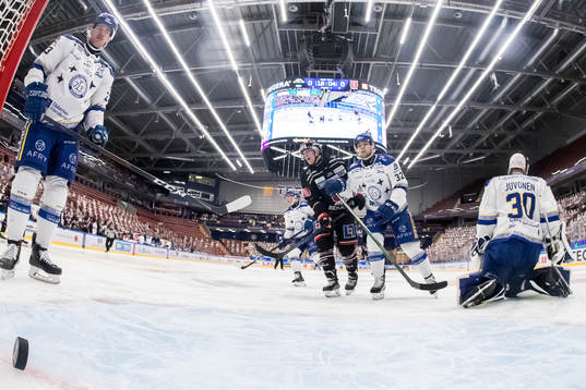 Leksands Mirco Müller och Leksands Jesper Kandergård och