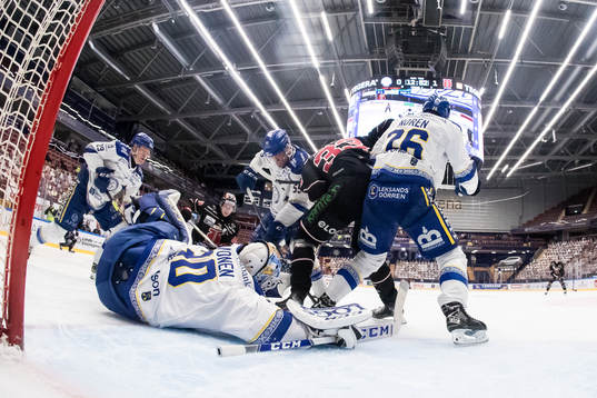 Örebros Christopher Mastomäki och Leksands Jonas Ahnelöv