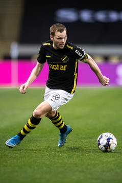 s Sebastian Larsson