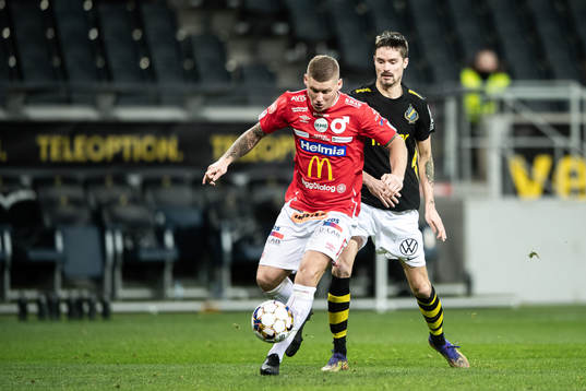 s Mikael Lustig