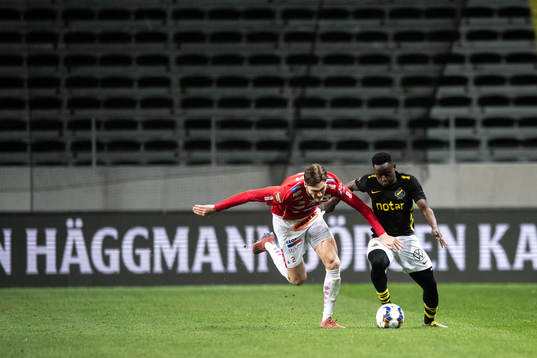 s Erick Otieno och Degerfors Gustav Granath