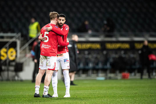 Degerfors Oliver Ekroth och Sean Sabetkar deppar